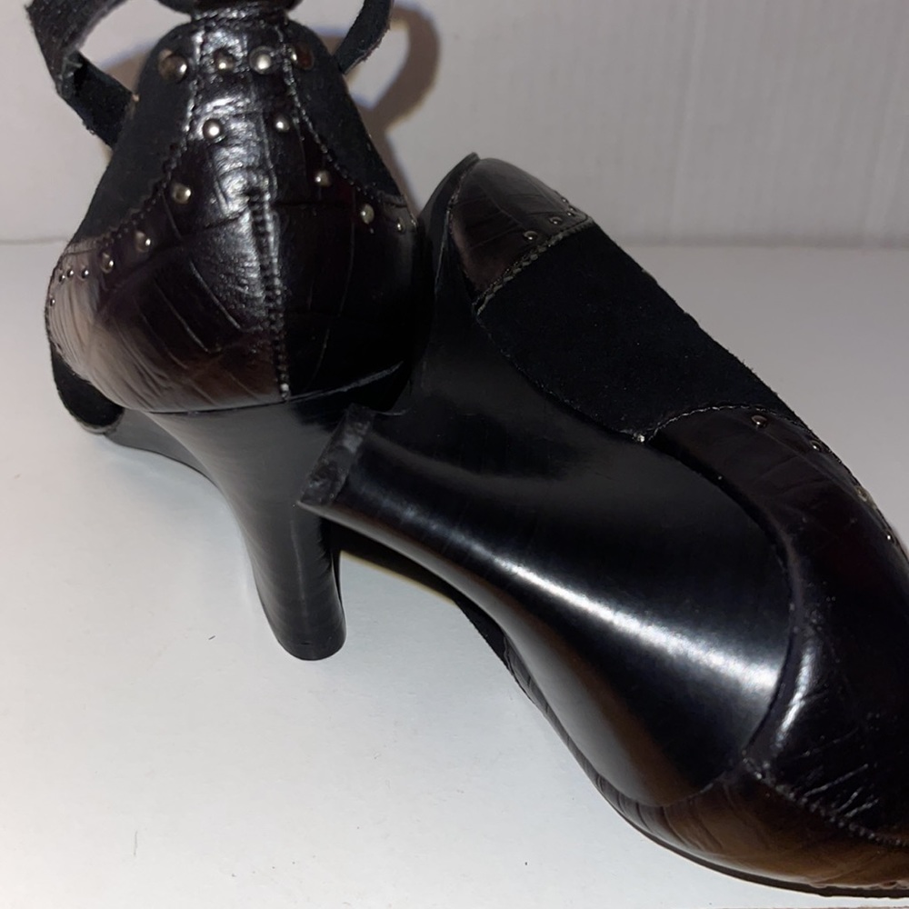 Restricted Shoes - image 4